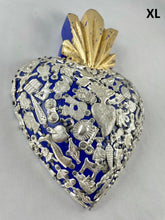 Cargar imagen en el visor de la galería, Corazones Azul / Blue Hearts