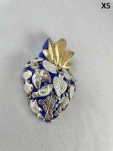 Cargar imagen en el visor de la galería, Corazones Azul / Blue Hearts