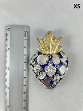 Cargar imagen en el visor de la galería, Corazones Azul / Blue Hearts