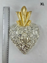 Cargar imagen en el visor de la galería, Corazones Blanco / White Hearts