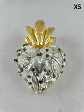 Cargar imagen en el visor de la galería, Corazones Blanco / White Hearts