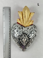 Cargar imagen en el visor de la galería, Corazones Aluminio / Aluminum Hearts