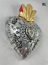 Cargar imagen en el visor de la galería, Corazones Aluminio / Aluminum Hearts