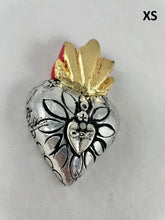 Cargar imagen en el visor de la galería, Corazones Aluminio / Aluminum Hearts