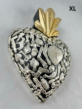 Cargar imagen en el visor de la galería, Corazones Negro / Black Hearts