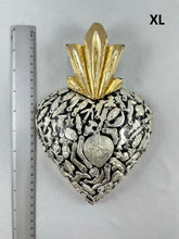 Cargar imagen en el visor de la galería, Corazones Negro / Black Hearts